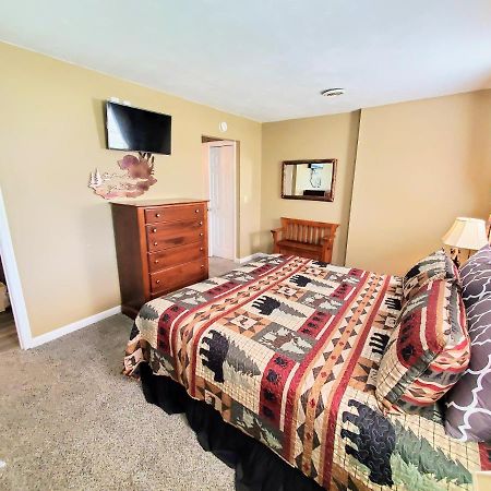 Hoot N Holler Villa Pigeon Forge Bagian luar foto
