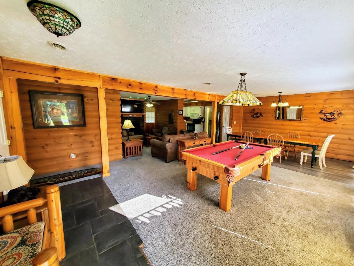 Hoot N Holler Villa Pigeon Forge Bagian luar foto